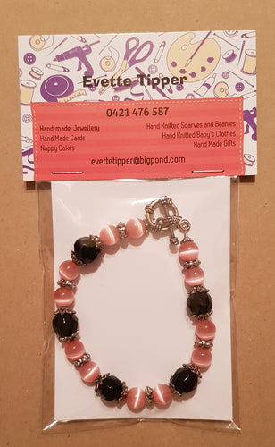 Bracelet. 