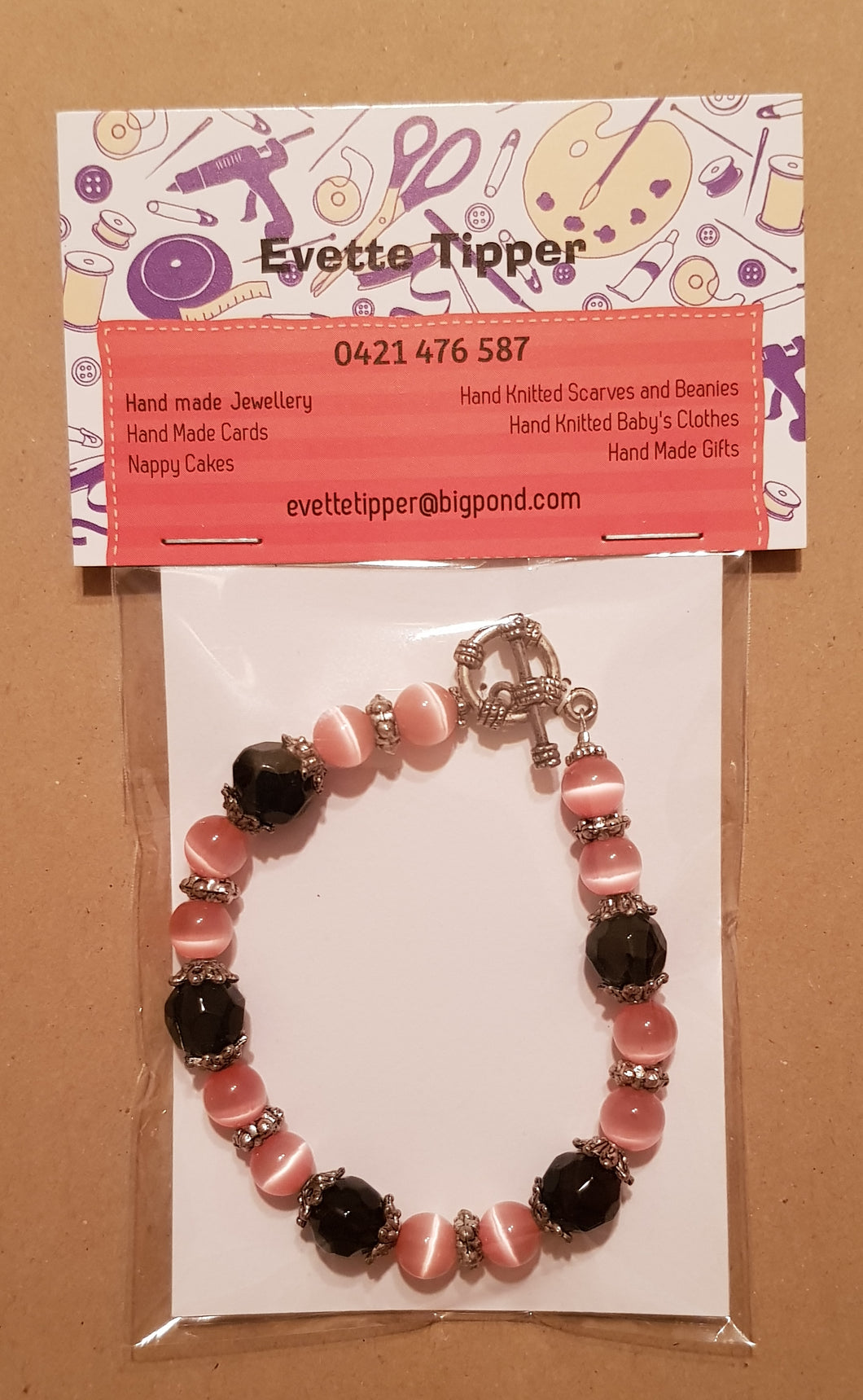 Bracelet. 