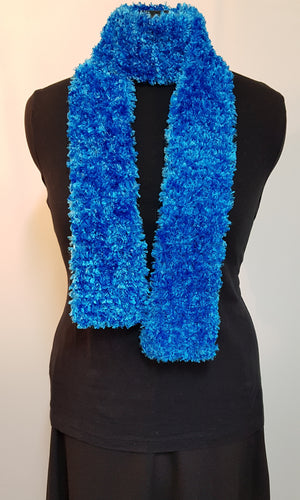 Scarf Feathers style yarn Royal Blue