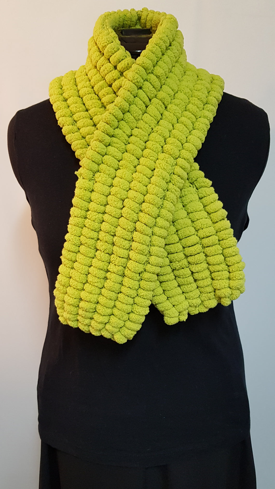 Snowball Scarf Green