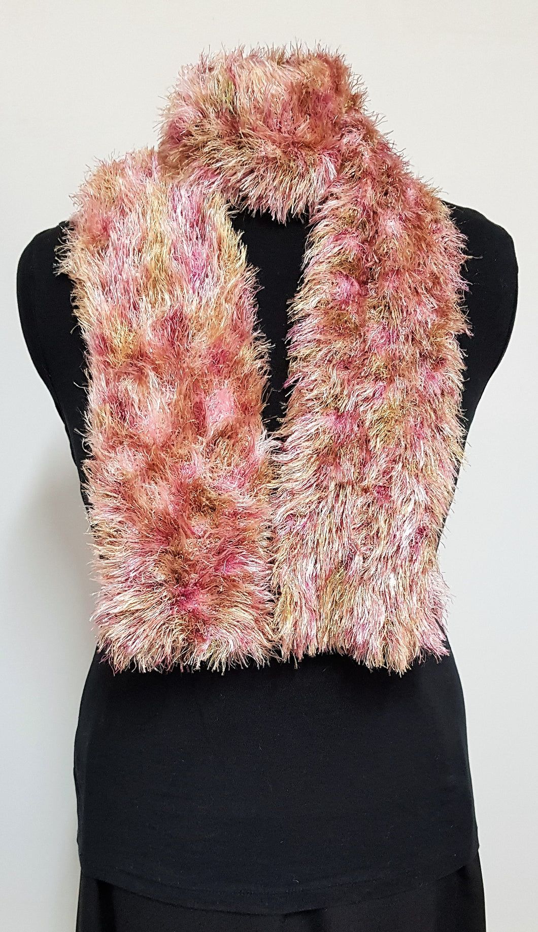 Scarf Ostrich style yarn Variegated Olive/Dusky Pink Short