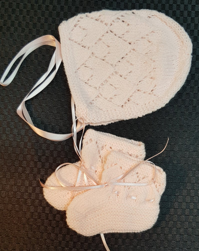 Hand Knitted Baby Bonnet and Bootee Set. Pink